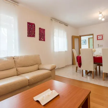 Casa Kujici Hébergement de vacances *